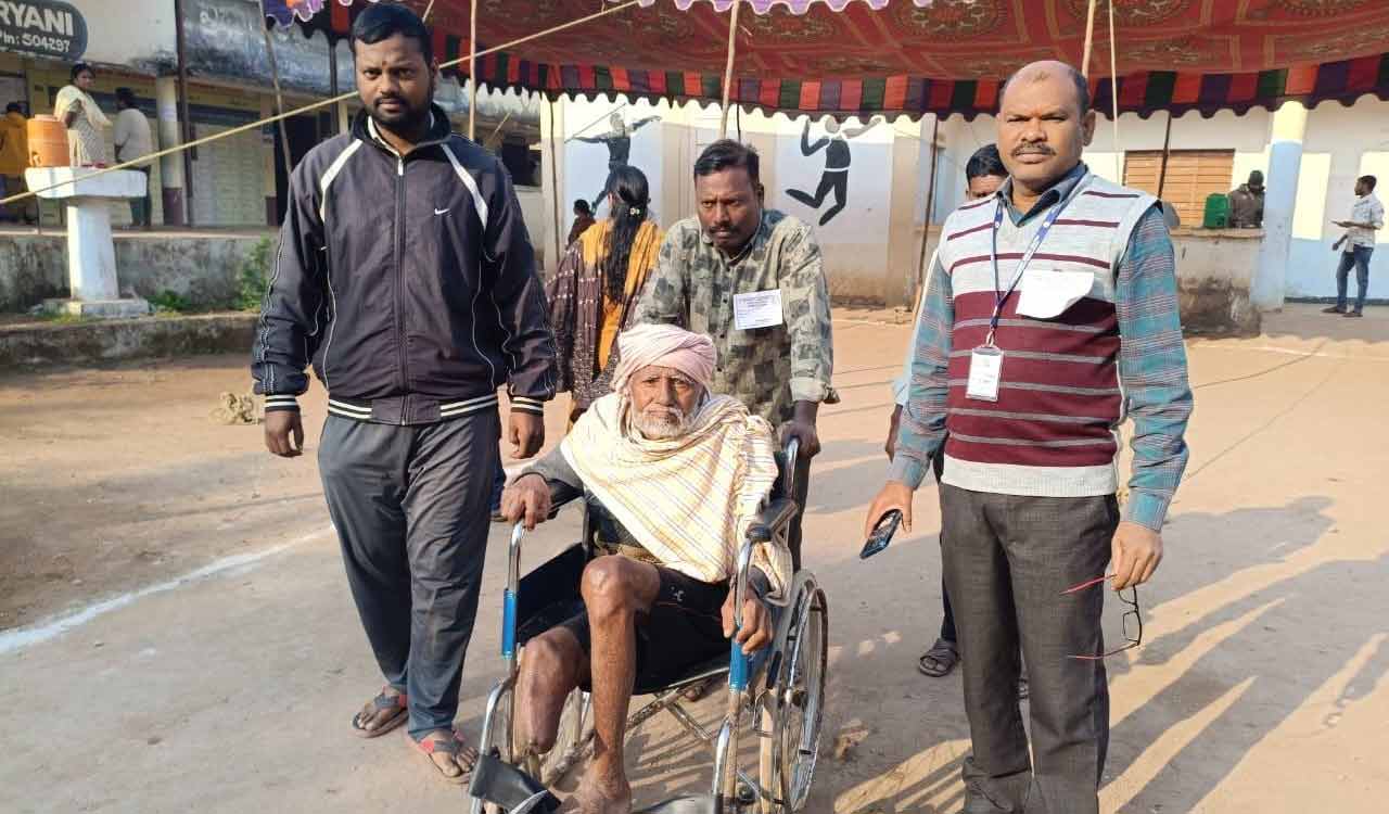 Telangana gram panchayat elections: Polling progresses at slow pace in Asifabad, Adilabad