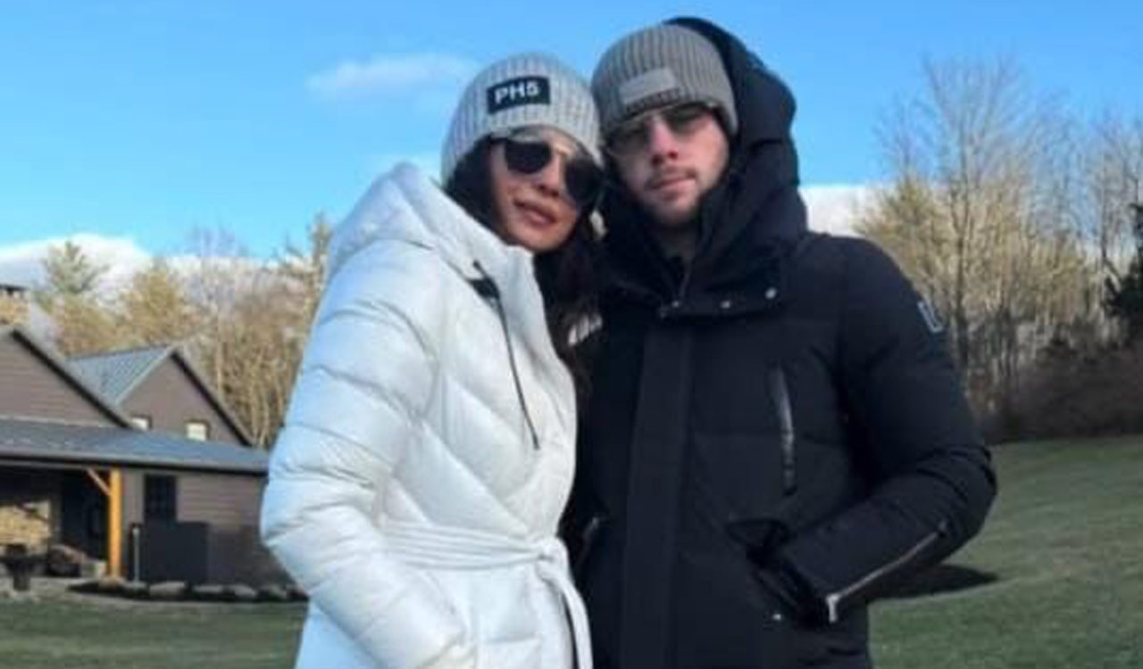 Priyanka Chopra posts holiday memories with Nick Jonas and family