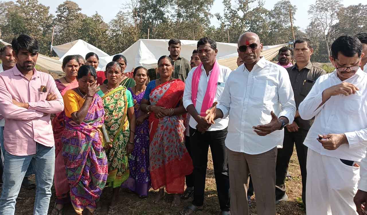 Telangana: RS Praveen Kumar slams Forest officials for trying to grab lands of SCs in Asifabad