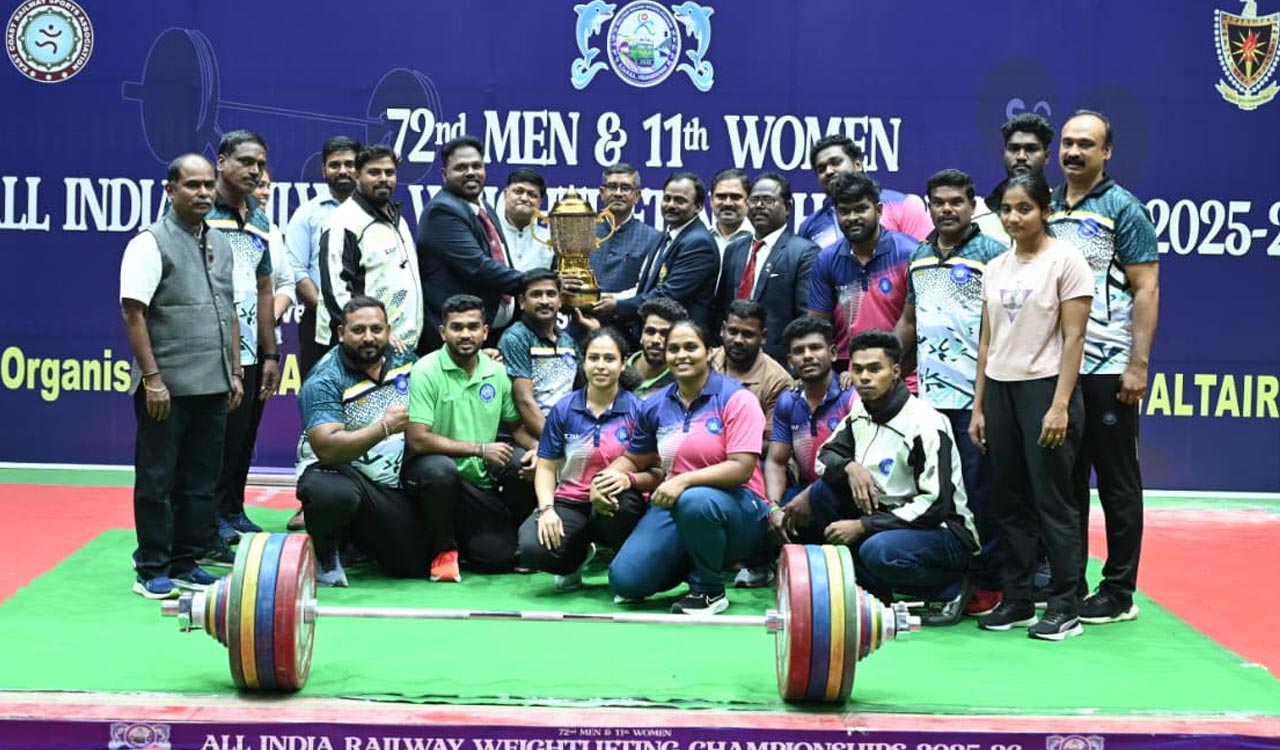 Southern Railway men and Central Railway women win weightlifting titles