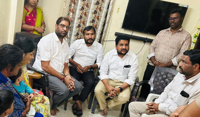 BRS leaders pay tribute to BC activist Sai Eshwar Chary