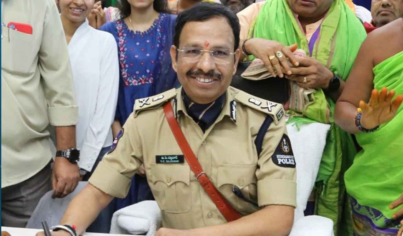 Sajjanar warns against ill treatment of elderly parents