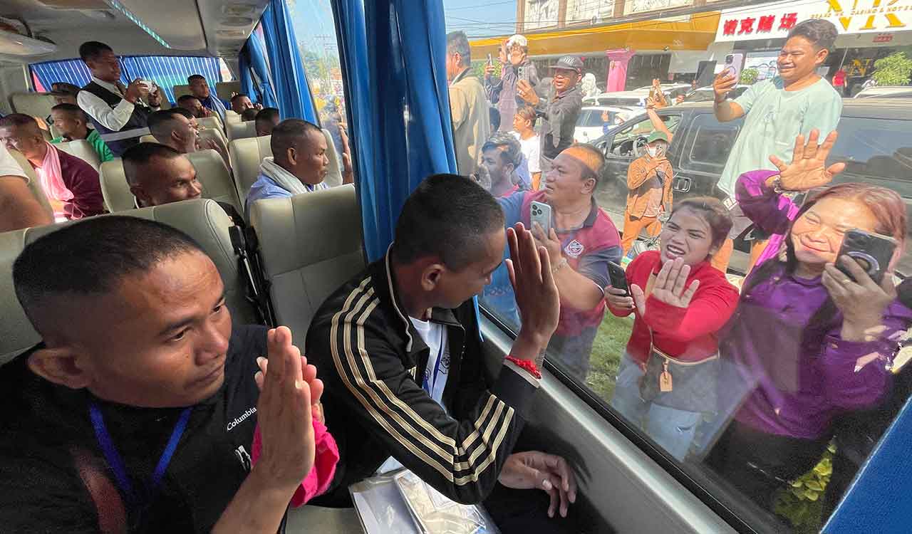 Thailand releases 18 Cambodian prisoners of war as part of ceasefire agreement