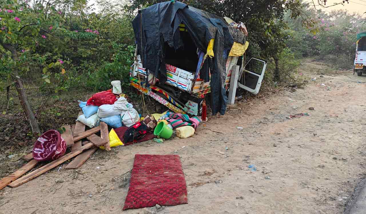Three women farm laborers killed, 14 others injured as lorry hits jeep in Mancherial