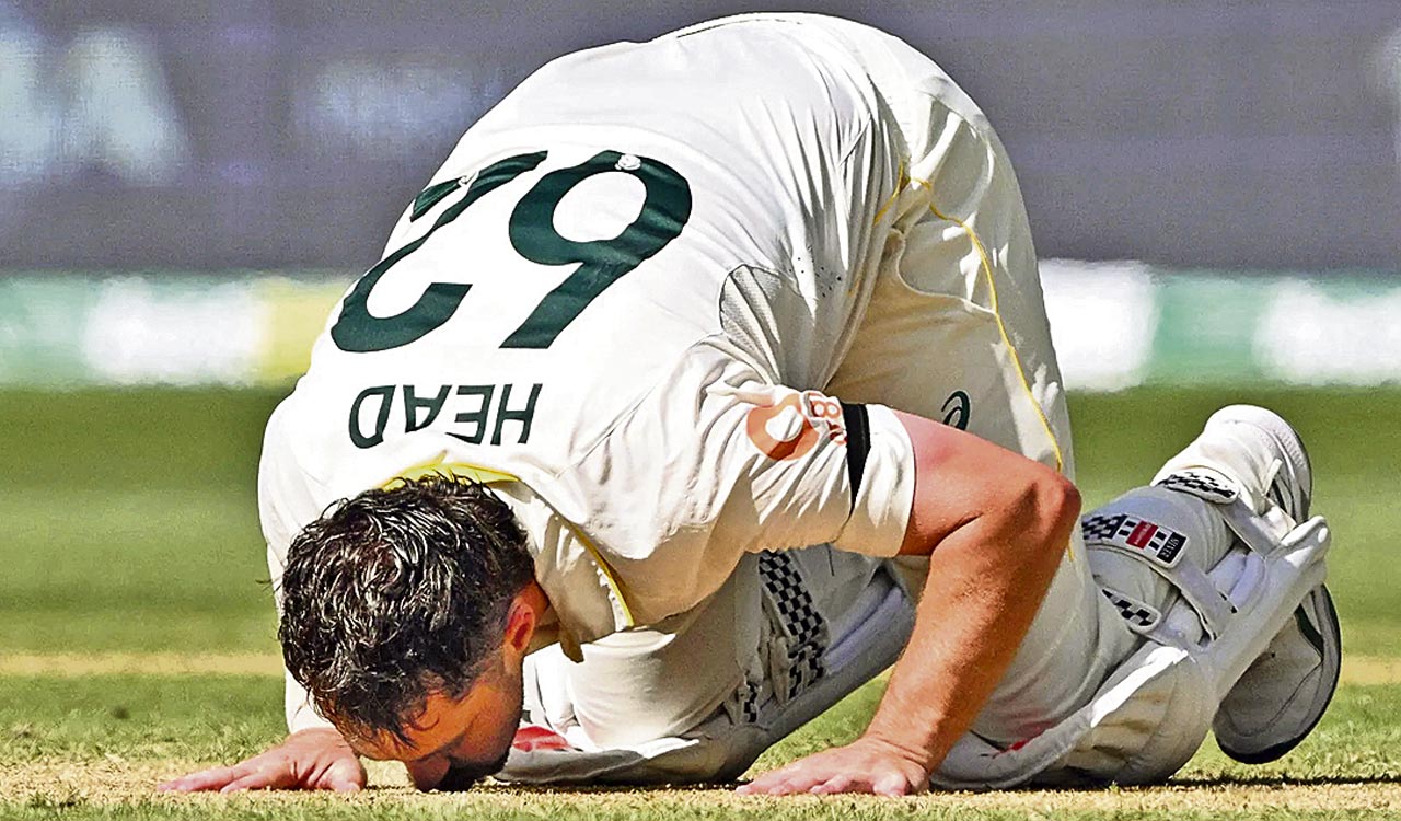 Travis Head’s unbeaten 142 puts Australia in control of Ashes 3rd Test