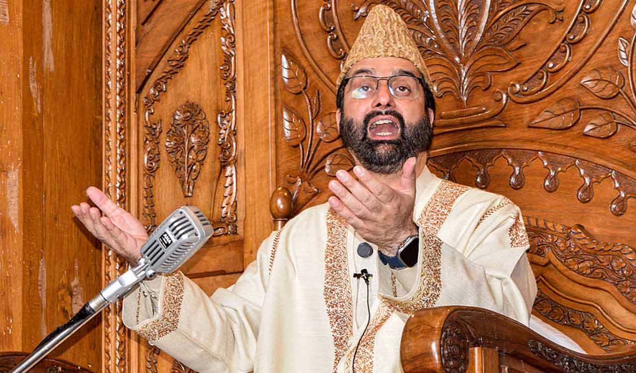 Hobson’s Choice amid crackdown’: Mirwaiz on removing ‘Hurriyat chairman’ title from X profile