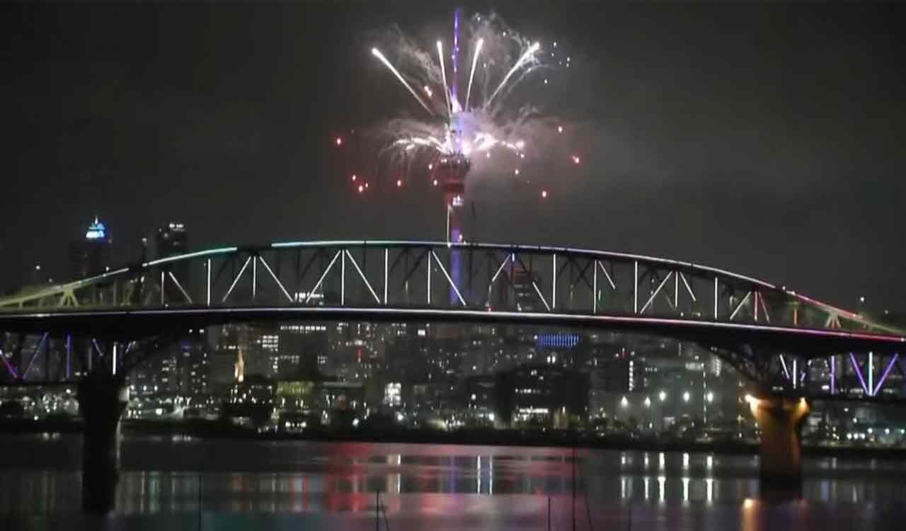 New Zealand’s Auckland kicks off 2026 celebrations with fireworks
