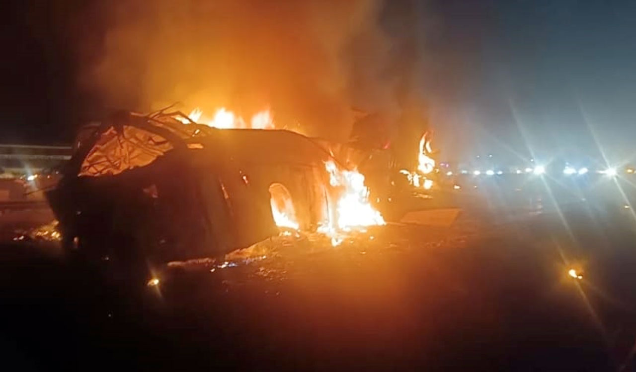 Karnataka accident: Flames engulf bus with people watching from distance