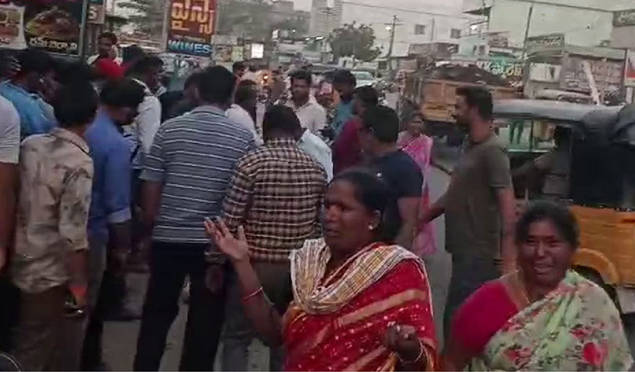 Man stabbed to death in broad daylight in temple town Bhadrachalam