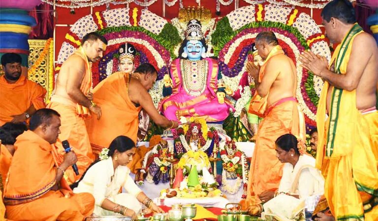 Celestial wedding at Komuravelly temple draws thousands of devotees