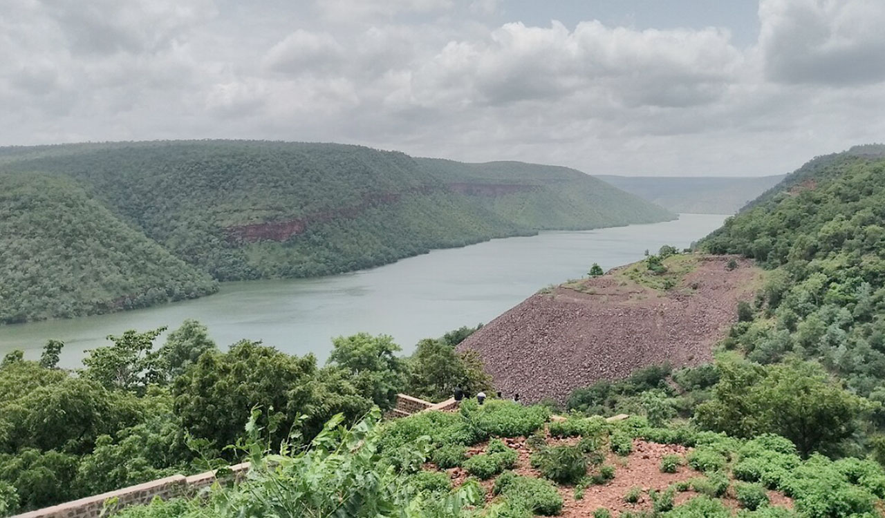 CM’s contradictory assertions over River Krishna water claims exposed, draws criticism