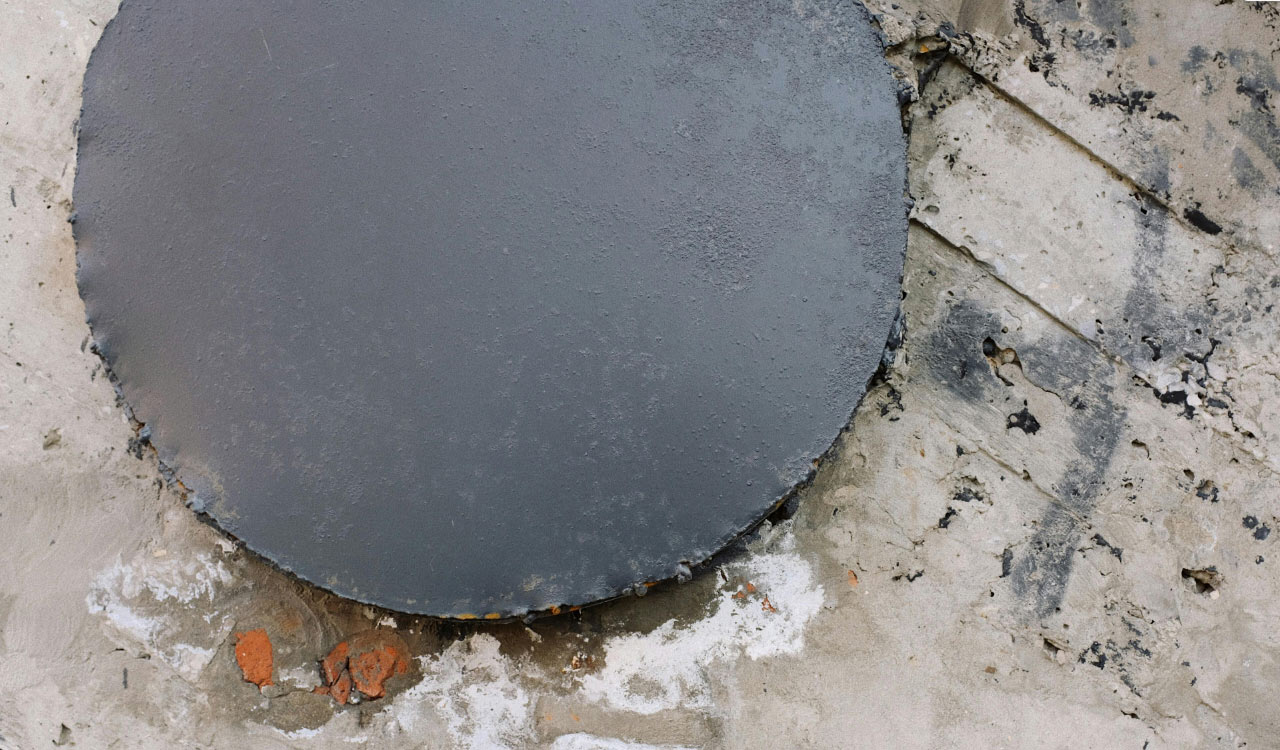 Family dinner turns tragic as man dies after falling into open manhole in Vadodara