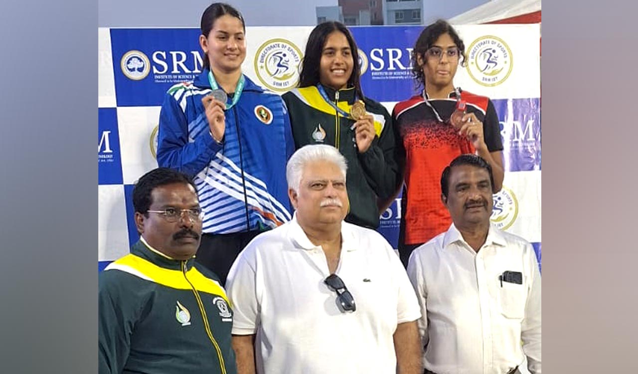 Vritti Agarwal wins 1500m freestyle gold at inter-university championship
