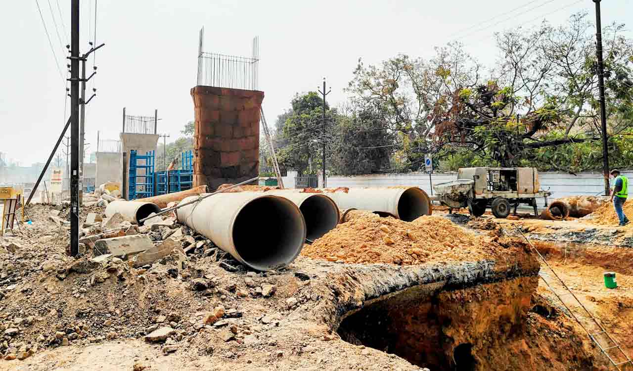 SCB elevated corridor pillar construction progresses near Paradise Circle on NH- 44