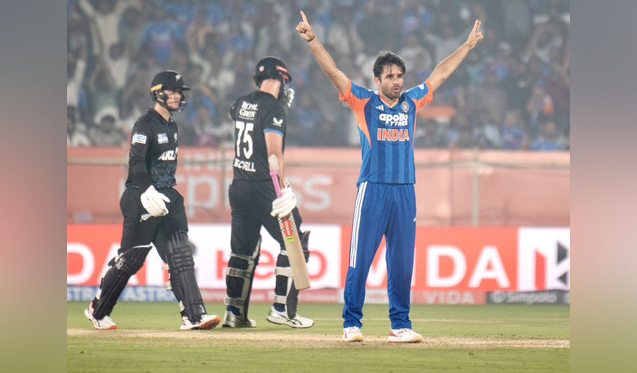 Kiwis romp home as India batters fail to fire in Vizag T20I