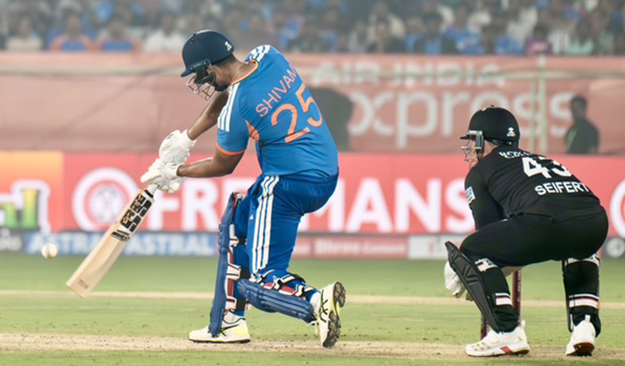 Kiwis romp home as India batters fail to fire in Vizag T20I
