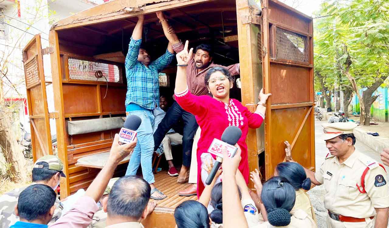 Unemployed youth protest delay in job notifications in Hyderabad