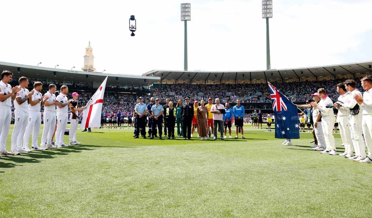 Ashes Test pays tribute to Bondi Beach first responders with guard of honour Curated by Alerts360