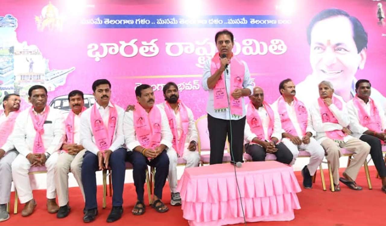Congress govt abandoned farmers, neglecting irrigation needs, says KTR