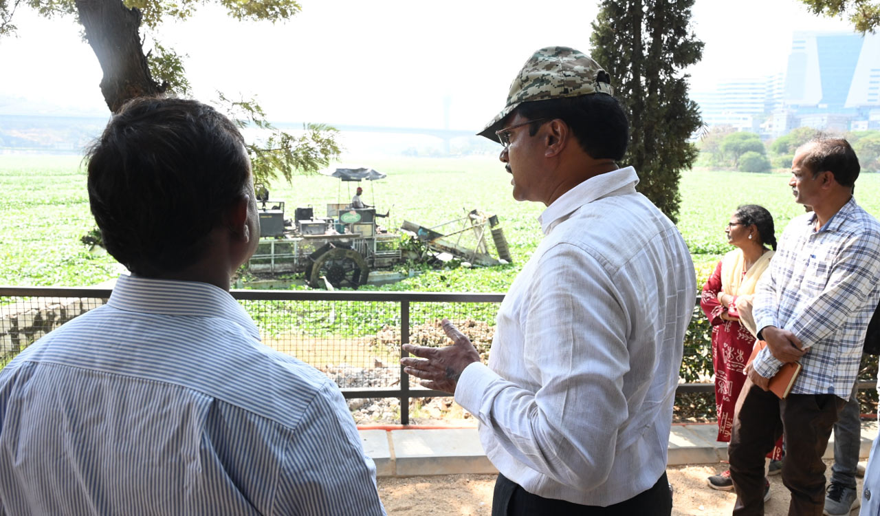 TT Impact: HYDRAA tackles foul smell at Durgam Cheruvu with coordinated response