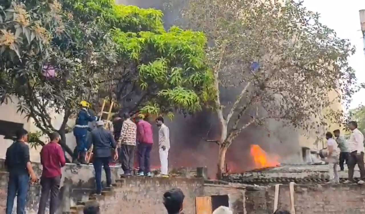 Firefighters battle Nampally blaze; rescue operations continue amid trapped fears
