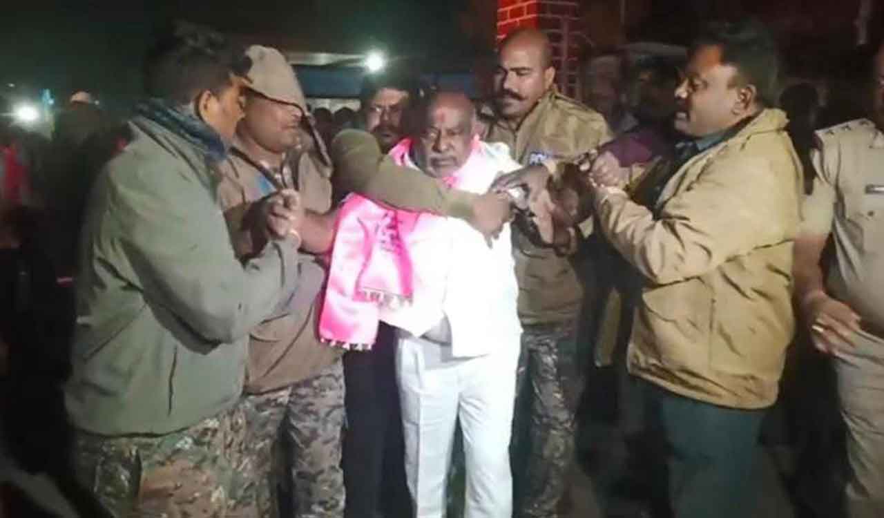 Former minister Ramanna detained during bandh over soybean procurement in Adilabad