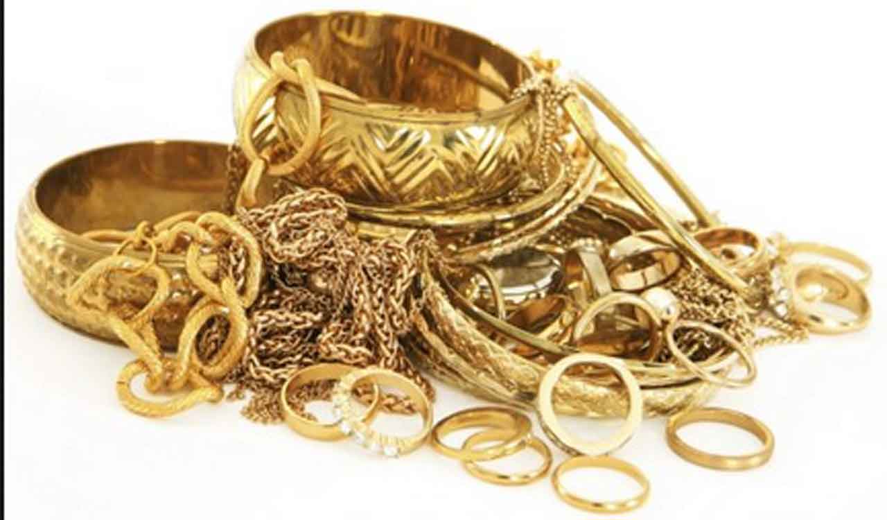 Treasure hunt begins after gold ornaments unearthed in Karnataka’s Lakkundi village