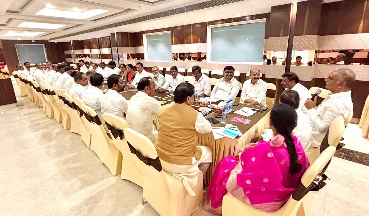 Harish Rao calls for aggressive BRS campaign in erstwhile Medak municipalities