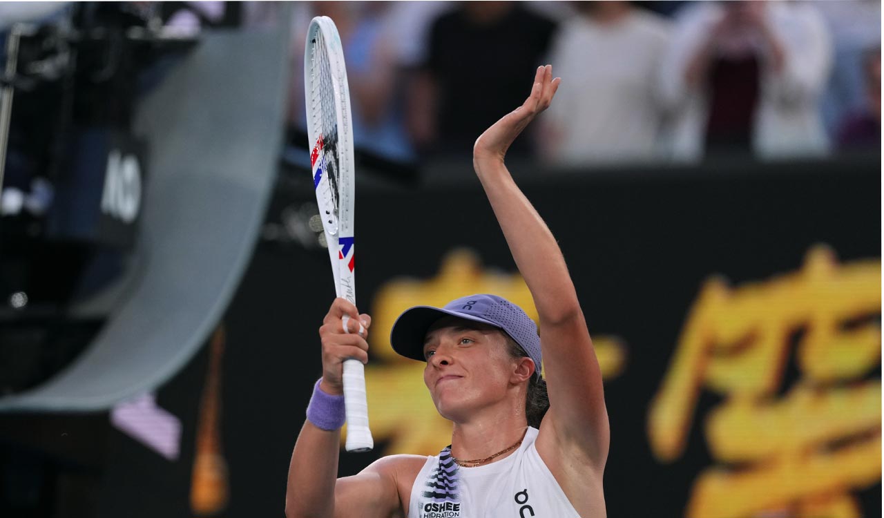 Iga Swiatek storms into Australian Open quarterfinals with win over Inglis