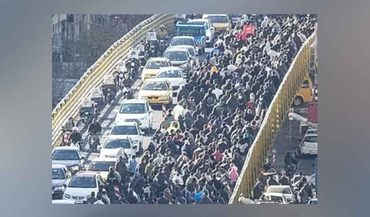 Deadly protests sweep Iran amid deepening economic crisis