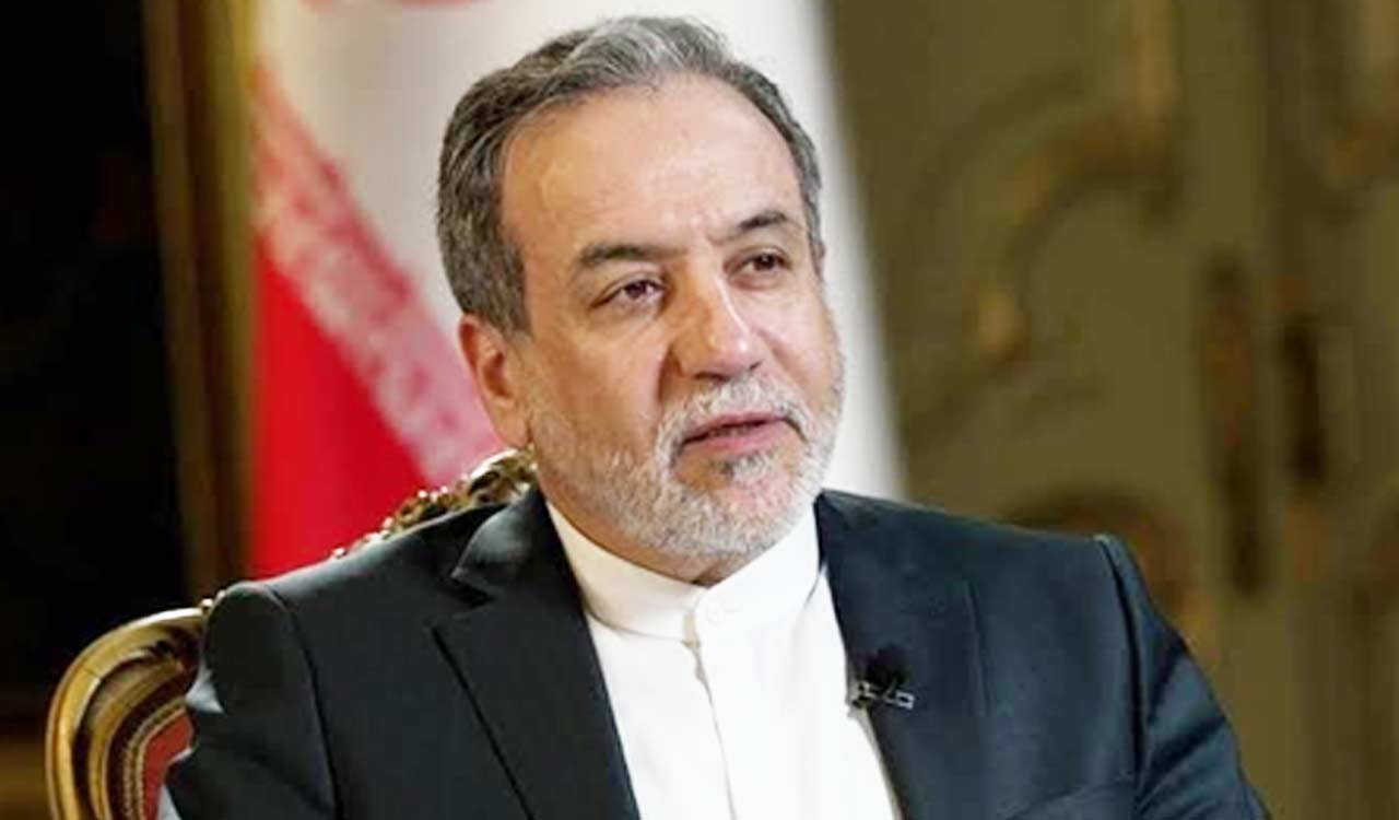 Iran’s top diplomat issues most direct threat yet to US as crackdown over protests squeezes nation