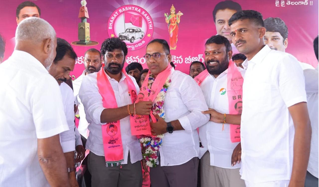 Businessman from Mancherial joins BRS