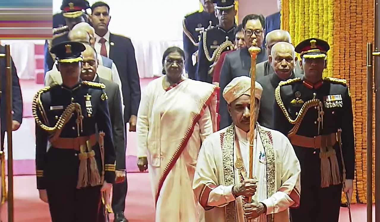 President Murmu accorded ceremonial welcome in Parliament