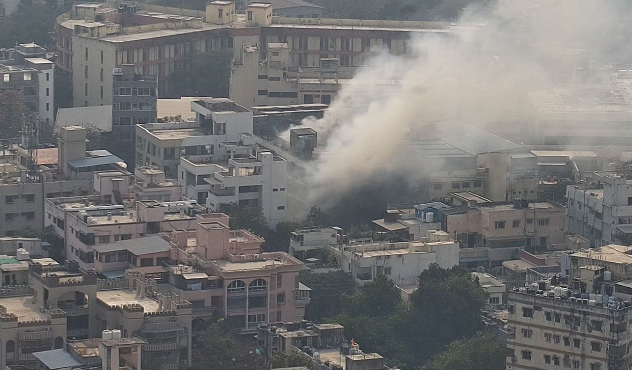 Nampally furniture shop fire: Police alter case after five deaths in blaze