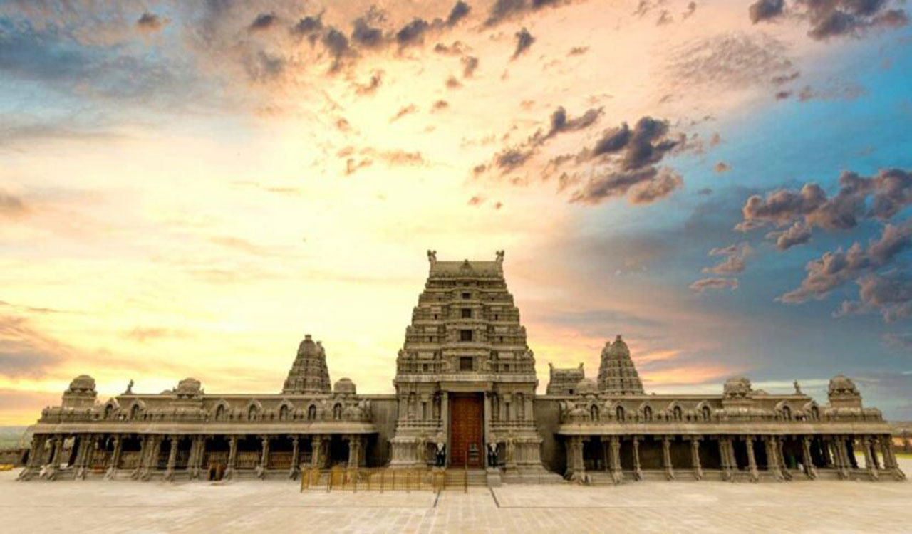 Officials suspended, charge memos issued in Yadadri temple gold coins missing case