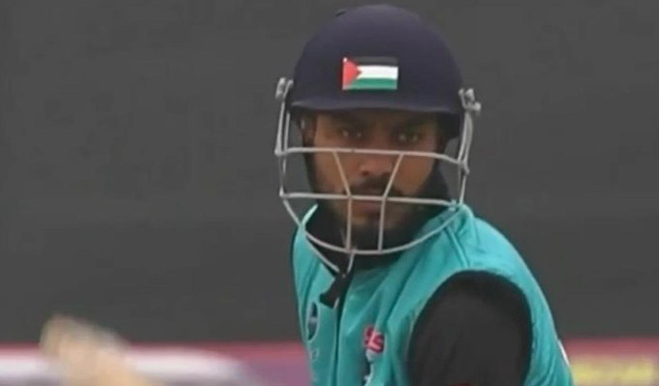 J-K Police orders probe after cricketer wore helmet with Palestinian flag in Jammu tournament