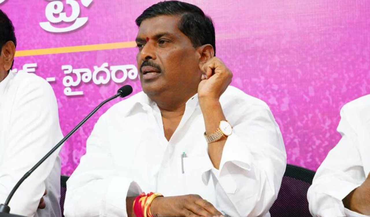 Patancheru MLA boycotts Govt event opposing integrated sub-registrar office