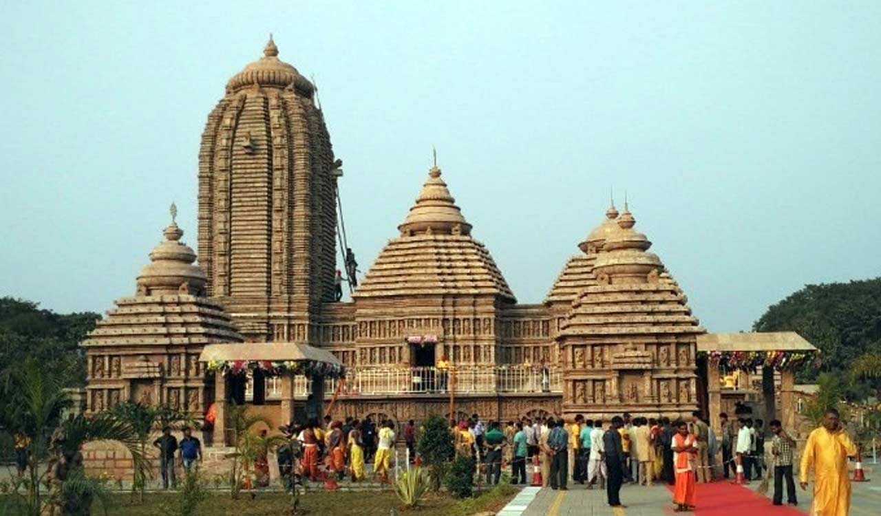 Odisha: Security tightened in Puri Jagannath Temple after social media post threatens bomb attack