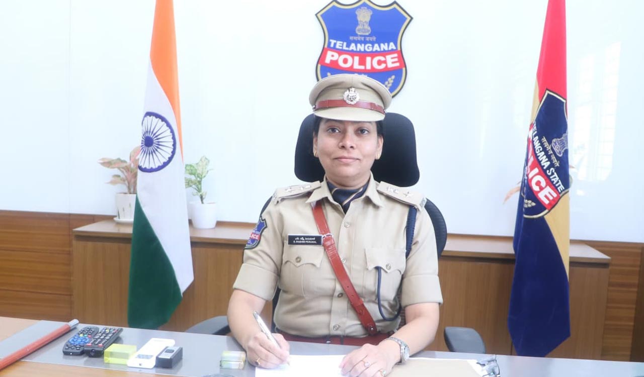 Rashmi Perumal takes charge as Siddipet Police Commissioner