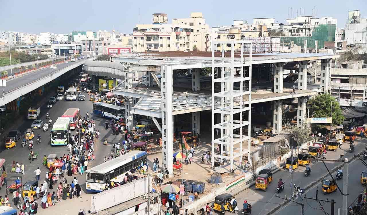 Hyderabad’s Mehdipatnam skywalk nears completion, operational by March 2026