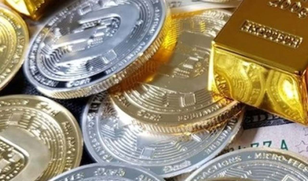 Gold and silver prices tumble amid US dollar rally, profit booking