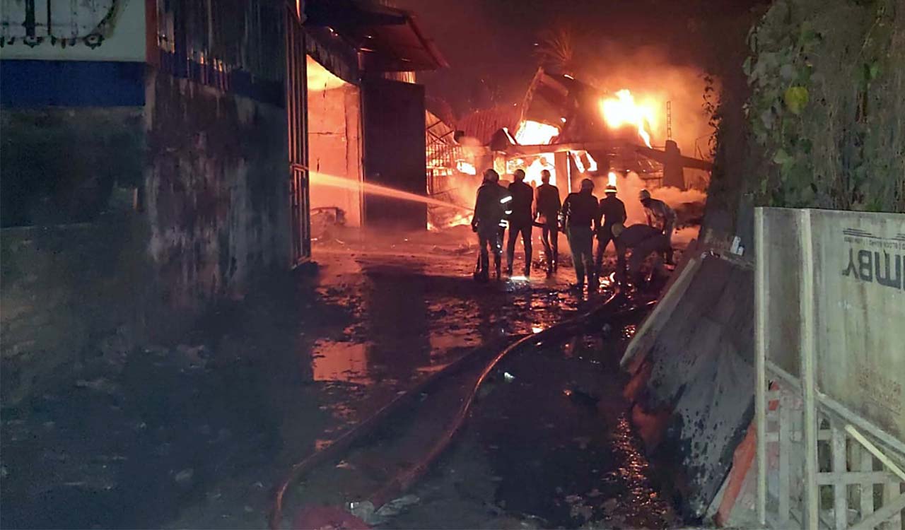 Three dead, several still missing in massive fire in warehouse in Kolkata