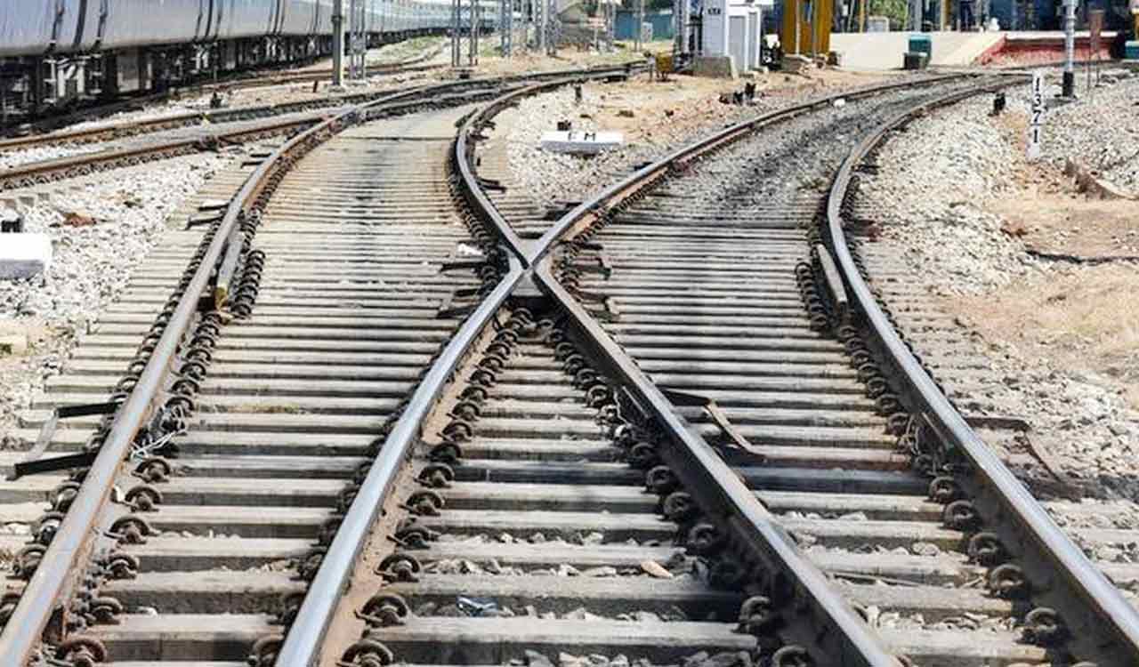 Jaipur: Alert loco pilot foils bid to derail luxury train Maharaja Express