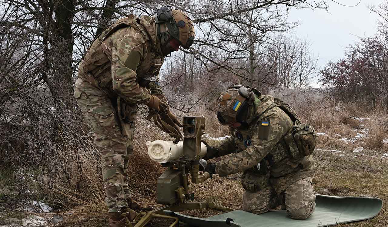 Progress for Ukraine talks in Paris uncertain with US focus shifting to Venezuela