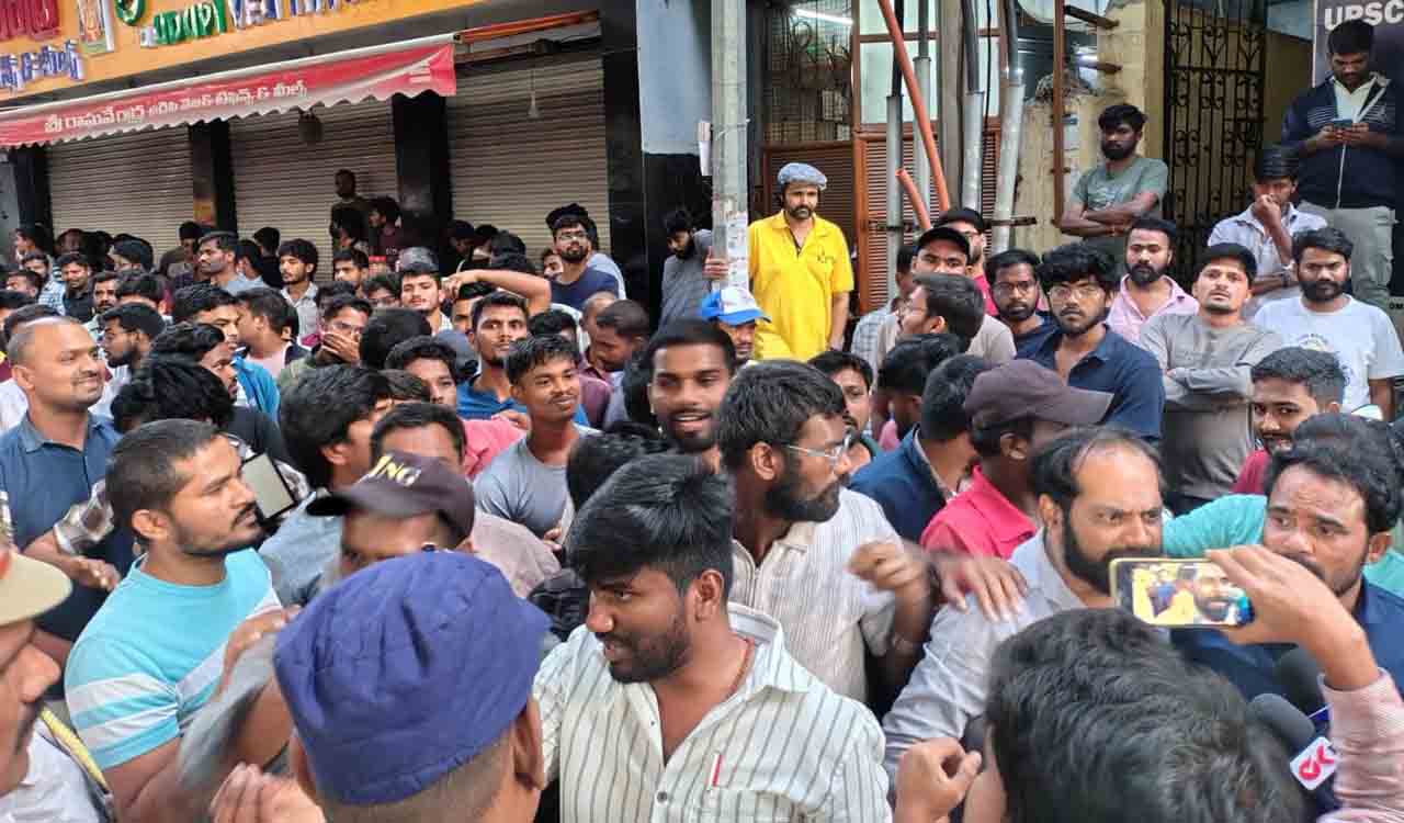 Sridhar Babu clarifies his remarks amid growing youth protests over jobs