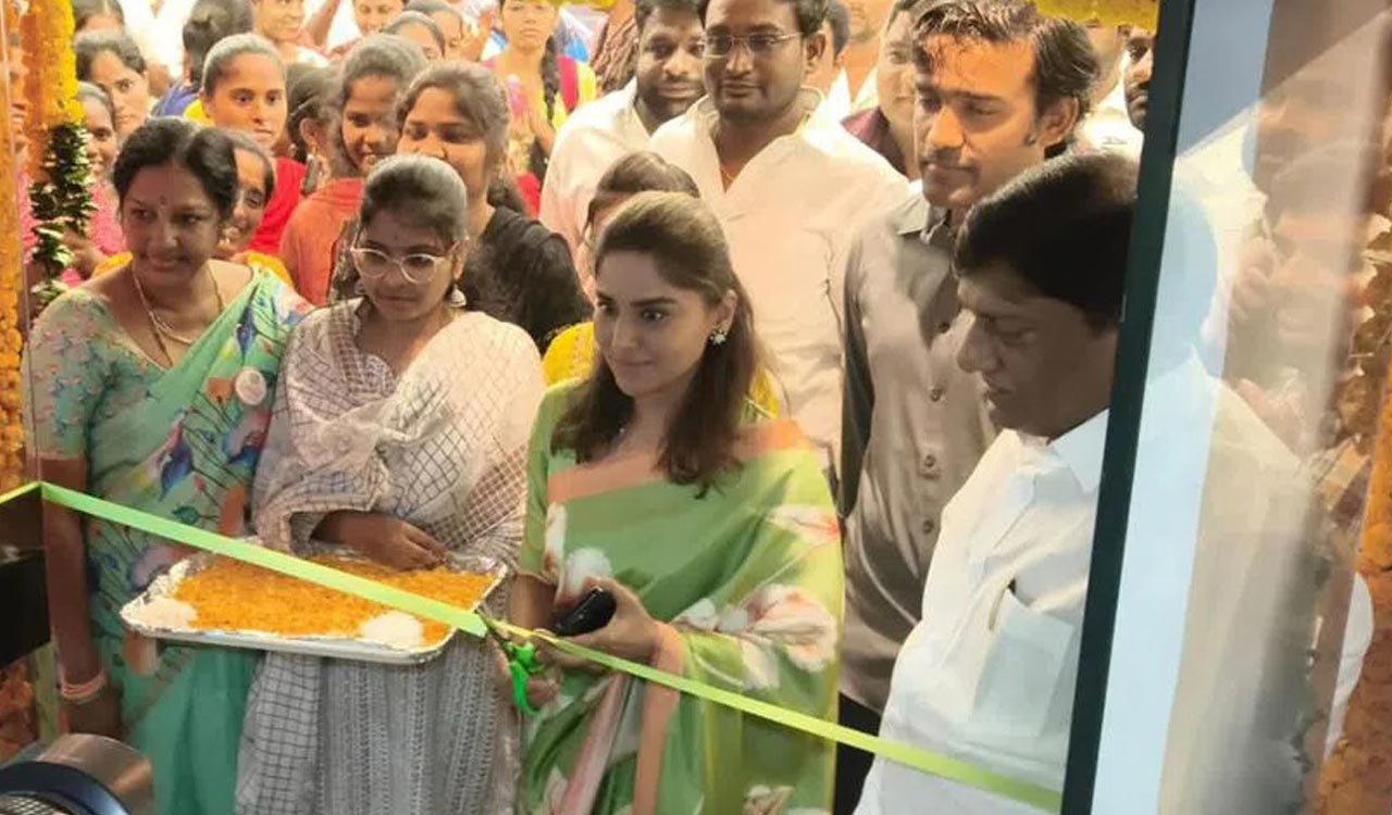 Vinod Kumar inaugurates Vaaradhi study circle centre