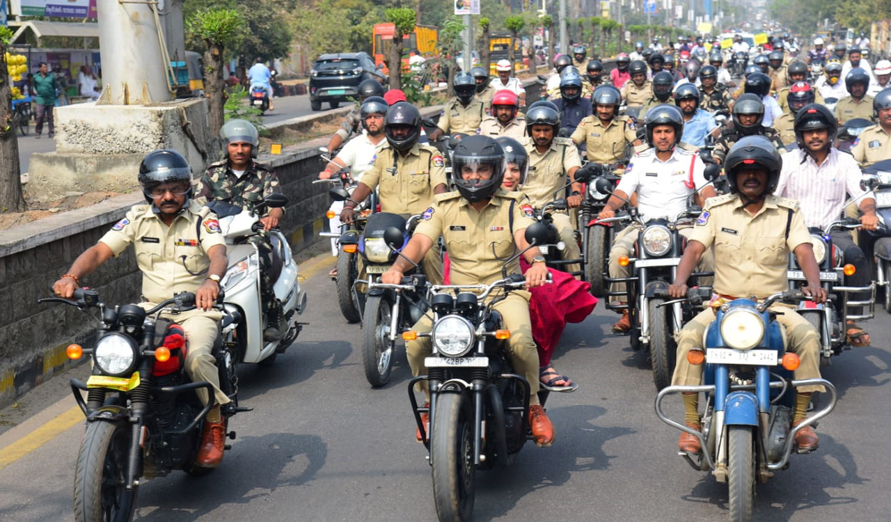 Bike rally held in Karimnagar to spread road safety awareness