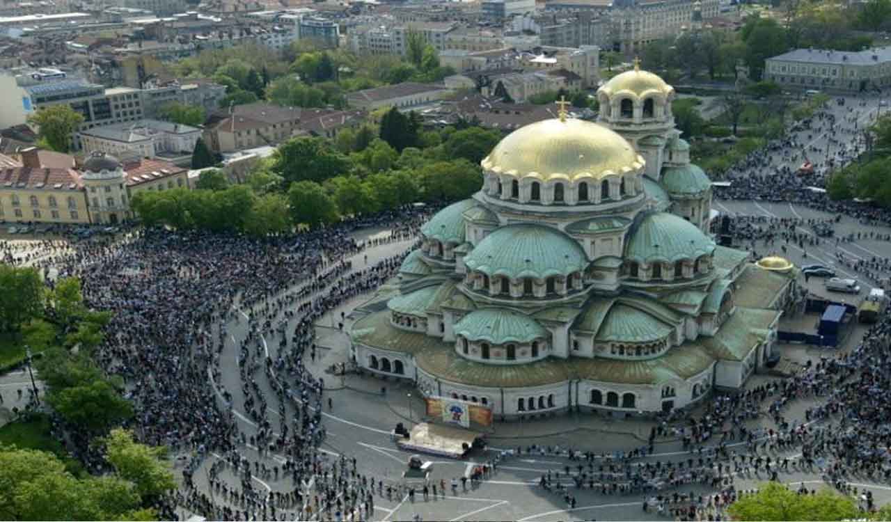 Bulgaria becomes 21st eurozone member