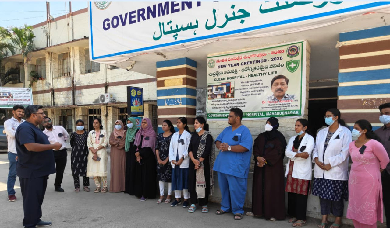 Telangana doctors step up black badge protests against GO 229