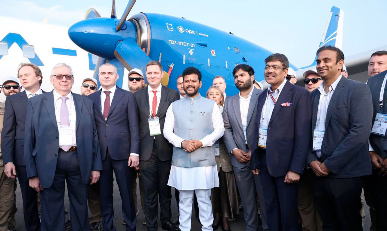 Flamingo Aerospace, UAC sign deal for six IL-114-300 regional aircraft